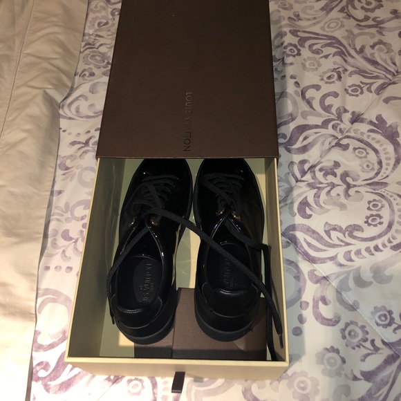 Louis Vuitton Black Patent Leather shoes - Picture 8 of 8